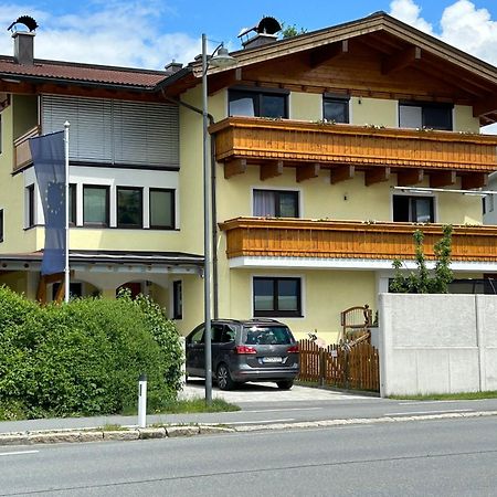 Haus Laubreuter Leilighet Kaprun Eksteriør bilde